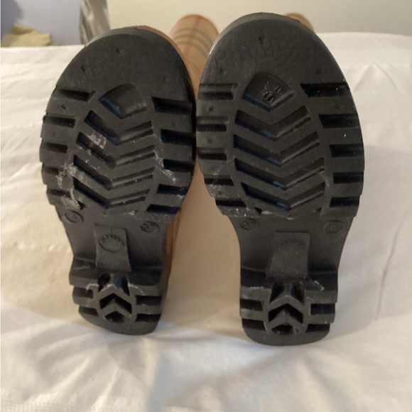 Burberry Haymarket Check Pattern Rubber Rain Boots - Picture 9 of 10